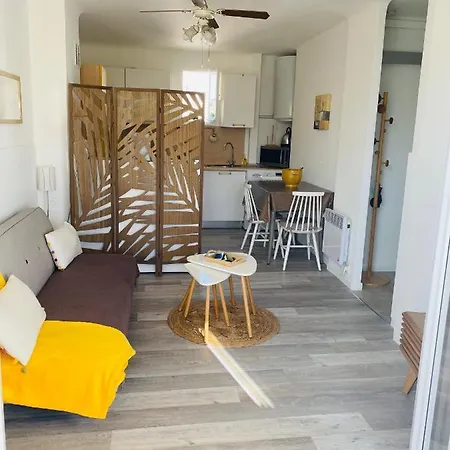 Nid Douillet Sur La Cote D'azur